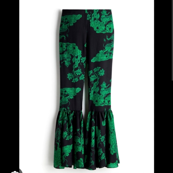 *LAST CHANCE* WHITE LOTUS PATTERNED RUFFLE-TRIMMED PANTS SIZE 10 NWT - Picture 2 of 13